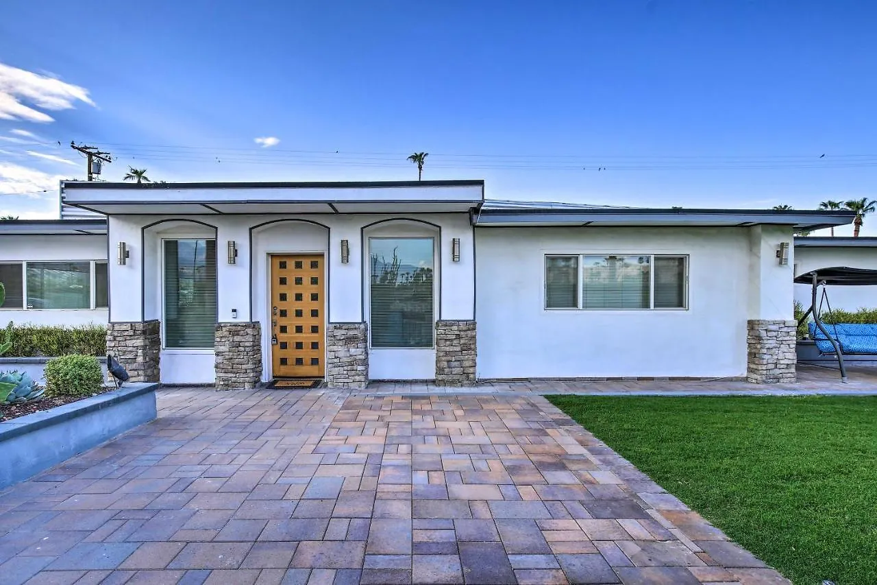 Palm Springs Home Casita And Fire Pit! Дом отдыха